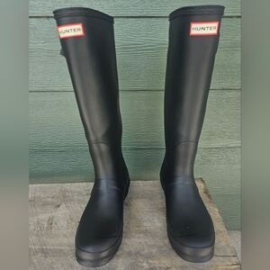 Hunter Women's Original Tall Rain Boots In Black